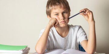 10χρονος κάλεσε την Άμεση Δράση για του λύσουν ένα πρόβλημα… στα μαθηματικά!