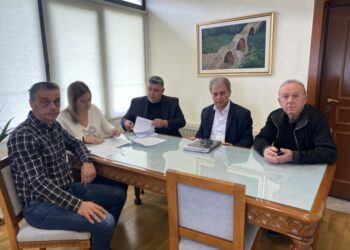 Περιφέρεια Δυτικής Μακεδονίας: Υπεγράφη η σύμβαση για τη Βελτίωση Παράλληλων Έργων στο Αγρόκτημα Μεσιανής