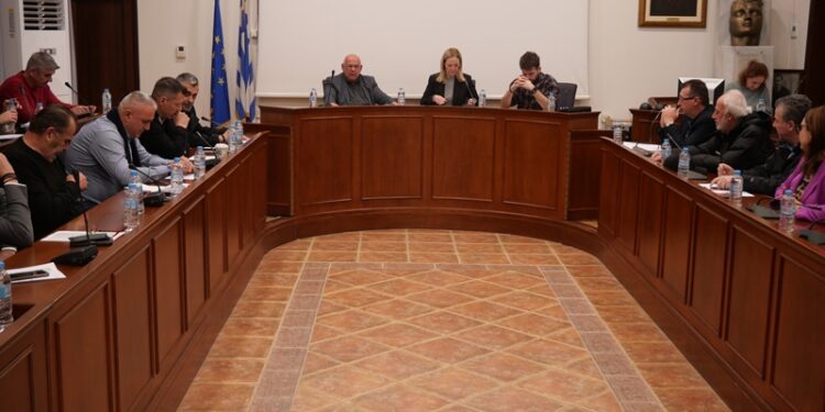 Ομόφωνο «ΟΧΙ» από το Δημοτικό Συμβούλιο Γρεβενών στην υποβάθμιση σχολικών μονάδων