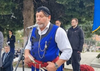 Σιάτιστα: Το συγκινητικό Ριζίτικο τραγούδι με τον Χαράλαμπο Σιδεράκη. Βίντεο