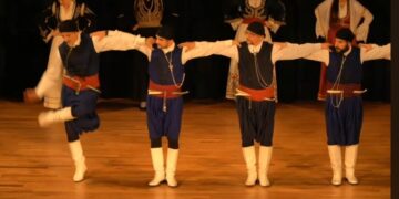 Σιάτιστα: Η όμορφη εκδήλωση για την επέτειο της μάχης της 4ης Νοεμβρίου στο Πολιτιστικό Κέντρο Άρη και Λίλιαν Βουδούρη.  Βίντεο