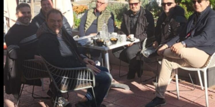 Επισκέψεις σε καταστήματα και επιχειρήσεις στα Σέρβια από τον επικεφαλής Γιάννη Μητλιάγκα και υποψηφίους του συνδυασμού «Ανάπτυξης Επιμελητήριο»