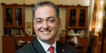 Το μήνυμα του Δημάρχου Κοζάνης Γιάννη Κοκκαλιάρη για την πρεμιέρα του έργου «Η αγάπη άργησε μια μέρα» που ανεβαίνει την Παρασκευή 15/11