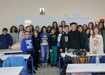 Η Στέλλα Λεωνιδάκη, αθλήτρια ορεινού τρεξίματος και υπεραποστάσεων, μοιράστηκε με τους μαθητές του Α1 Μουσικού Γυμνασίου Σιάτιστας τις εμπειρίες της