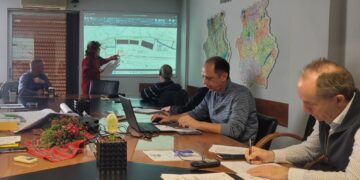 Δήμος Κοζάνης: Ενημερωτική συνάντηση στα γραφεία της ΑΝΚΟ για τις μελέτες ανάπλασης της περιοχής του ΟΣΕ