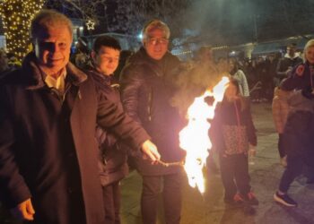 Σιάτιστα: Με πολύ κόσμο τα Σούρουβα.  Βίντεο και φωτογραφίες