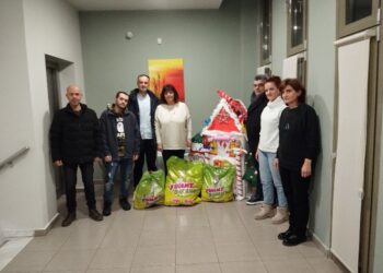 Διάθεση παιχνιδών στον σύλλογο γονέων ατόμων με αυτισμό Ν. Κοζάνης από την Ένωση Στρατιωτικών Κοζάνης