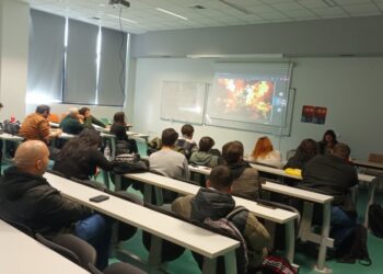 Η ΚΝΕ Παρουσίασε την έκδοση «Η νέα εποχή στην τεχνολογία απαιτεί και νέα εποχή στην κοινωνία»