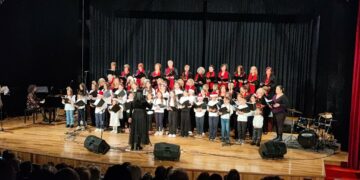 Σιάτιστα: Η όμορφη Χριστουγεννιάτικη εκδήλωση του Δημοτικού Ωδείου και της Χορωδίας Γυναικών. Βίντεο και φωτογραφίες