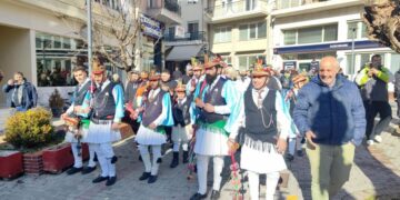Ξεσήκωσαν τα Γρεβενά οι Μωμόγεροι. Βίντεο