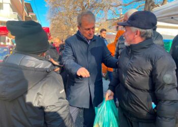 Ο Περιφερειάρχης στη Λαϊκή Αγορά της Κοζάνης