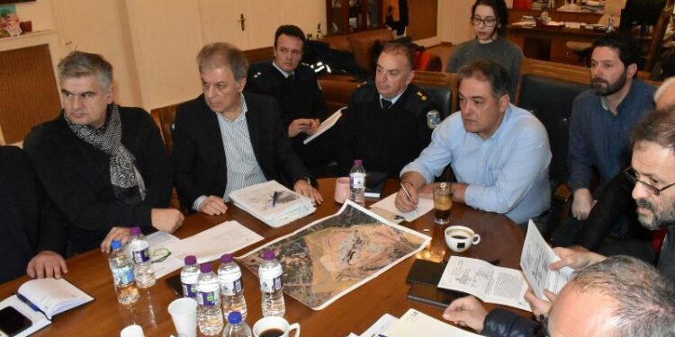 Ευρεία σύσκεψη φορέων στο Δημαρχείο Κοζάνης για τον δρόμο της Ακρινής