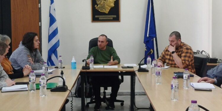 Συνάντηση του Αντιπεριφερειάρχη Επιχειρηματικότητας και Μεταφορών με Αντιδημάρχους για τη λειτουργία των λαϊκών αγορών