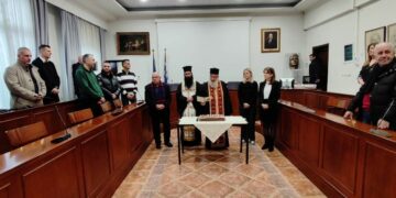 Κοπή Πρωτοχρονιάτικης πίτας για εργαζομένους και αιρετούς του Δήμου Γρεβενών