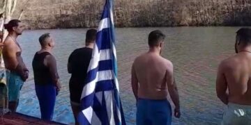 Ο Αγιασμός των Υδάτων στην λίμνη Σισανίου.  Βίντεο