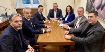 Συνάντηση Σωκράτη Φάμελλου και Καλλιόπης Βέττα με την Πανελλήνια Ομοσπονδία Ξενοδόχων