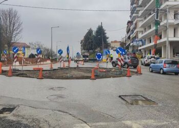 Δήμος Γρεβενών: Ξεκίνησε η κατασκευή του κυκλικού κόμβου επί της οδού 13ης Οκτωβρίου στο ύψος του Ιδρύματος Φροντίδας Ηλικιωμένων.