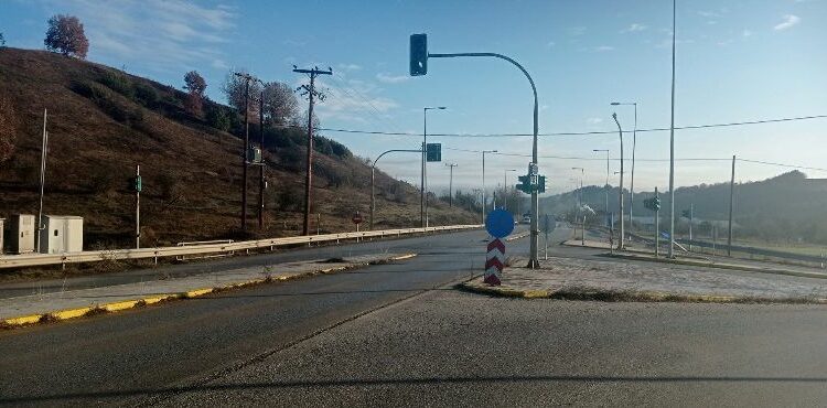 Δήμος Γρεβενών: Ολοκληρώθηκε η απομάκρυνση των παλαιών, ανενεργών και  φθαρμένων φωτεινών σηματοδοτών