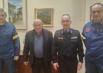 Εθιμοτυπική επίσκεψη του Διοικητή της Περιφερειακής Διοίκησης Πυροσβεστικών Υπηρεσιών Δυτικής Μακεδονίας στον Δήμαρχο Γρεβενών