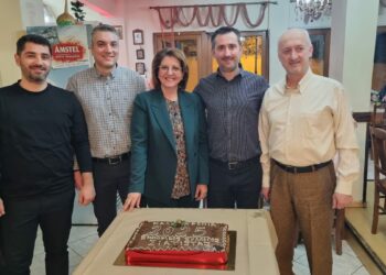 Ο Εμπορικός Σύλλογος Σιάτιστας έκοψε την Βασιλόπιτα.  Βίντεο και φωτογραφίες