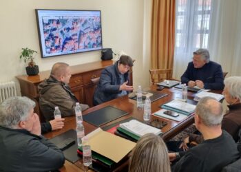 Δήμος Βοΐου: Τεχνική σύσκεψη με κλιμάκιο του ΔΕΔΔΗΕ για την υπογειοποίηση του δικτύου ηλεκτρικής ενέργειας σε Σιάτιστα και Νεάπολη