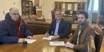 Δήμος Κοζάνης: Υπογραφή σύμβασης για την αναβάθμιση υποδομών στην Κοινότητα Σκήτης