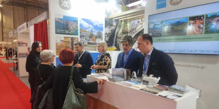 Δυναμικό παρών του Δήμου Καστοριάς στη Διεθνή Έκθεση Τουρισμού της Ρουμανίας