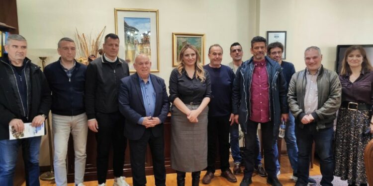 Συνάντηση εργασίας του Δημάρχου Γρεβενών, Κυριάκου Ταταρίδη, με τη Συντονίστρια του Γραφείου του Πρωθυπουργού στη Θεσσαλονίκη, Έλενα Σώκου