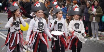 Το καρναβάλι της Νεάπολης και το κάψιμο του Καρνάβαλου. Φωτορεπορτάζ