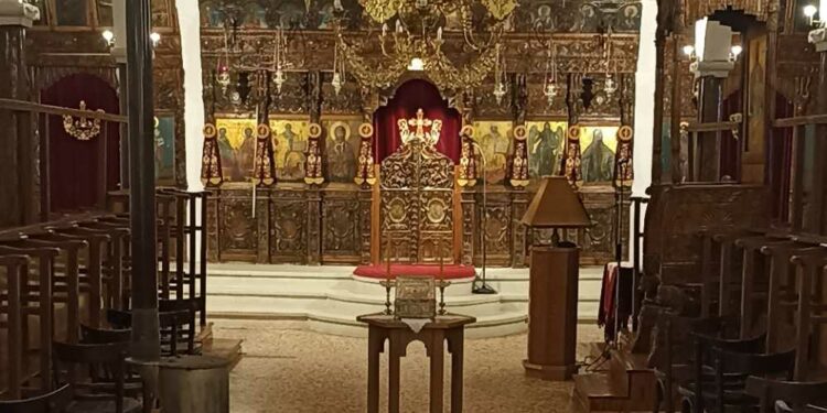 Η Ακολουθία του Μεγάλου Αποδείπνου στον Ιερό Ναό Αγίου Αθανασίου Σιατίστης τη Δευτέρα 10 Μαρτίου
