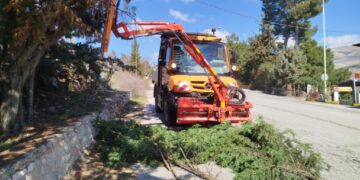 Δήμος Βοΐου: Ξεκίνησαν οι εργασίες καθαρισμού στα πρανή στο πλαίσιο της πολιτικής προστασίας ενόψει θερινής περιόδου