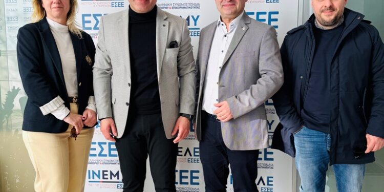 Την Τετάρτη 5/3, πραγματοποιήθηκε τακτική συνεδρίαση των μελών της Ελεγχτικής Επιτροπής της ΕΣΕΕ