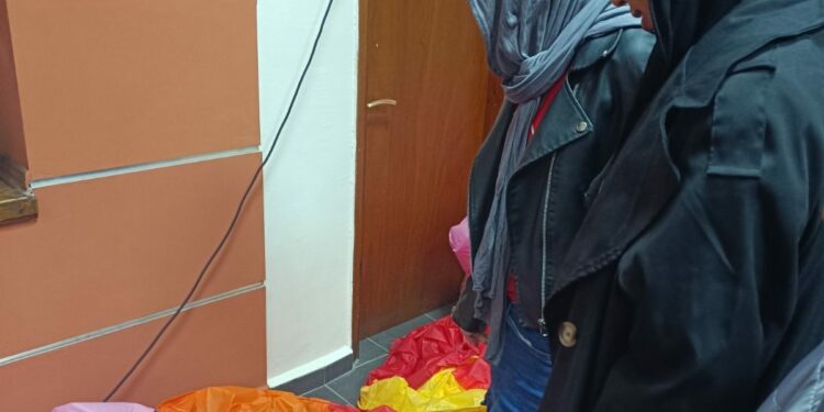 Το Κέντρο Φιλοξενίας Ασυνόδευτων Ανηλίκων Πενταλόφου συμμετείχε στο έθιμο των αερόστατων – Τα όνειρα των κοριτσιών «πέταξαν» ψηλά