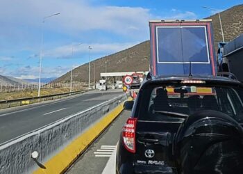 Μετωπική σύγκρουση οχημάτων στην Εγνατία στο ύψος της Ξηρολίμνης – Οδηγός μπήκε στο αντίθετο ρεύμα