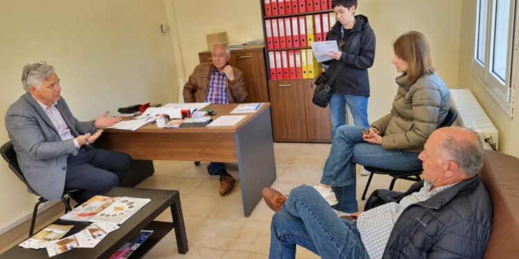Δήμος Βοΐου: Συνάντηση εργασίας στη Νεάπολη για τα κτήρια του τυροκομείου και των αποθηκών της πρώην Ένωσης