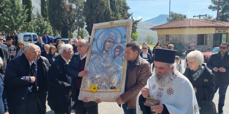 Σιάτιστα: Η Εικόνα της Παναγίας επιστρέφει στο Μοναστήρι Μικροκάστρου.  Βίντεο