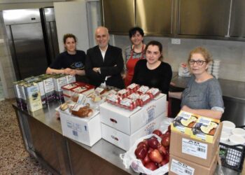 Δίπλα στους άπορους συνδημότες μας το Κοινωνικό Συσσίτιο του Δήμου Κοζάνης – Ετοιμάζονται πυρετωδώς τα Γεύματα Αγάπης ενόψει Πάσχα (Βίντεο+Φωτογραφίες)