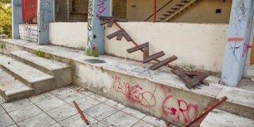 Ξενία Κοζάνης: Άγνοια, ανακρίβειες και απουσία σχεδίου από τον κ. Κοκκαλιάρη