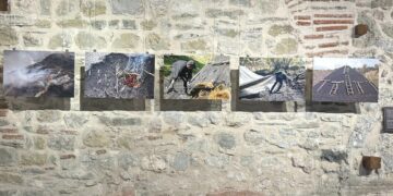 “Ο μόχθος για το κάρβουνο” έκθεση φωτογραφίας της Καίτης Παπαναούμ στο Δίδυμο Οθωμανικό Λουτρό στα Τρίκαλα