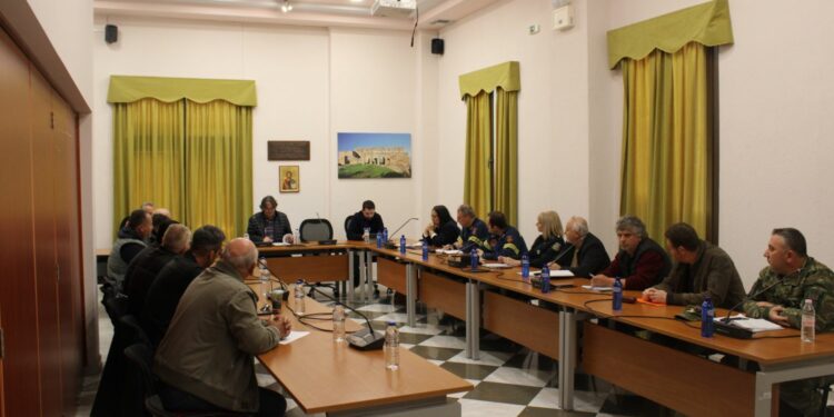 Συνεδρίασε το Συντονιστικό Τοπικό Όργανο Πολιτικής Προστασίας του Δήμου Σερβίων ενόψει της αντιπυρικής περιόδου 2025