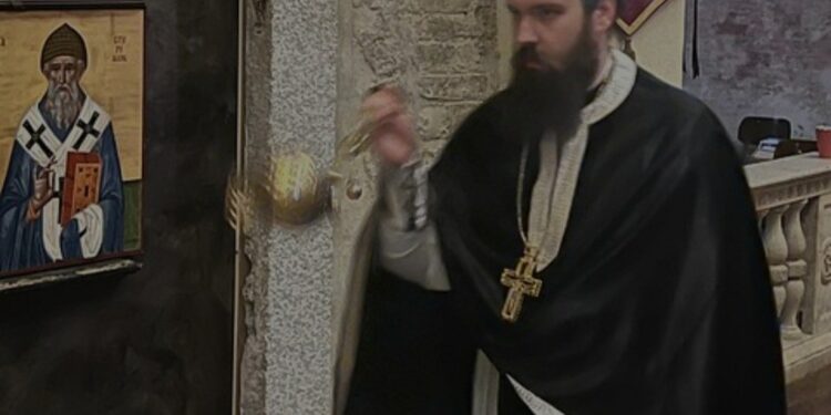 Στην Ελληνορθόδοξη Ενορία του Μιλάνου τελέστηκε με συγκίνηση η Ακολουθία του Επιταφίου Θρήνου