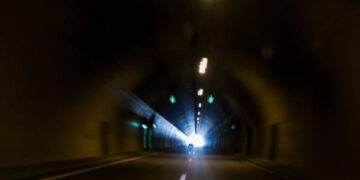 Τροχαίο ατύχημα στη Εγνατία Οδό, εντός τούνελ, στο ύψος των Γρεβενών