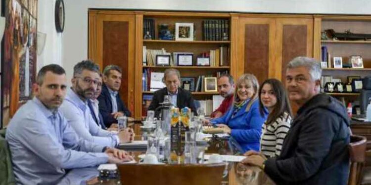 Επίσκεψη του Περιφερειάρχη στην Π.Ε. Καστοριάς – Συνάντηση με την Ένωση Ξενοδόχων για την Τουριστική Ανάπτυξη της περιοχής