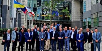 Βρυξέλλες – Επαφές του Δημάρχου Σερβίων με αξιωματούχους της Ευρωπαϊκής Ένωσης