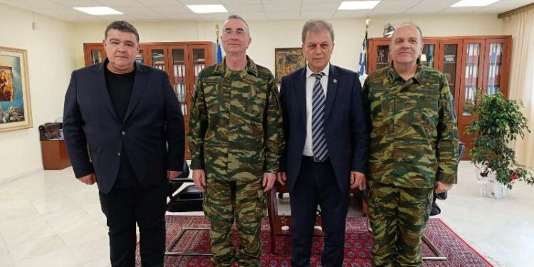 Επίσκεψη του Διοικητή 1ης Στρατιάς στον Περιφερειάρχη Γιώργο Αμανατίδη