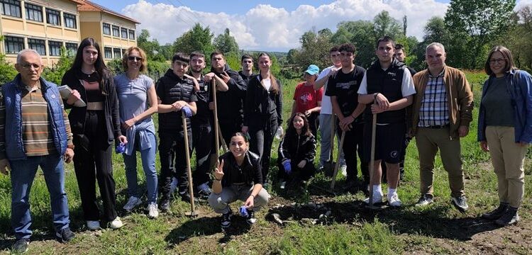 Εκπαιδευτική-Περιβαλλοντική δράση με δενδροφύτευση στον Δήμο Γρεβενών.