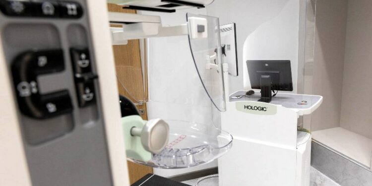 Διαγνωστικό Κέντρο «Ιπποκράτης»: Νέα εποχή για την έγκαιρη διάγνωση του καρκίνου του μαστού στη Δυτική Μακεδονία