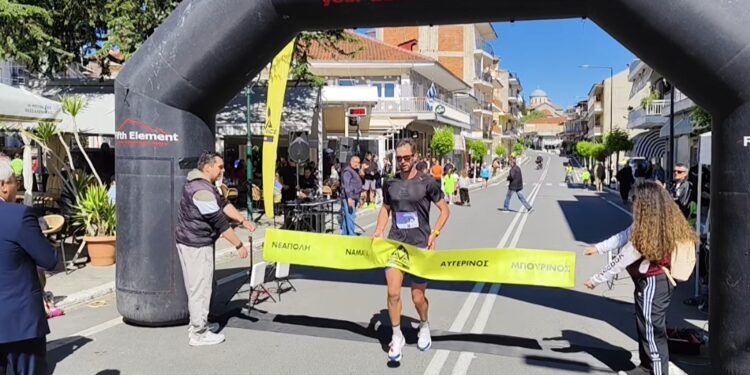 VoioRace: Μεγάλη συμμετοχή παιδιών και νέων στον αγώνα δρόμου 10 χλμ.. Βίντεο