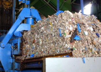 Σκουπίδια: Έως και τριπλάσια δημοτικά τέλη με έξι εργοστάσια καύσης