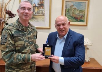 Εθιμοτυπική συνάντηση του Δημάρχου Γρεβενών με τον Διοικητή της 1ης ΣΤΡΑΤΙΑΣ/EU-OHQ «ΑΧΙΛΛΕΑΣ»